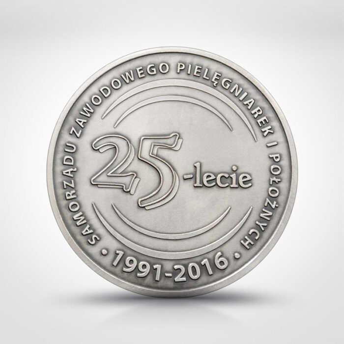 jubileuszowa przypinka OIPiP Białystok 2