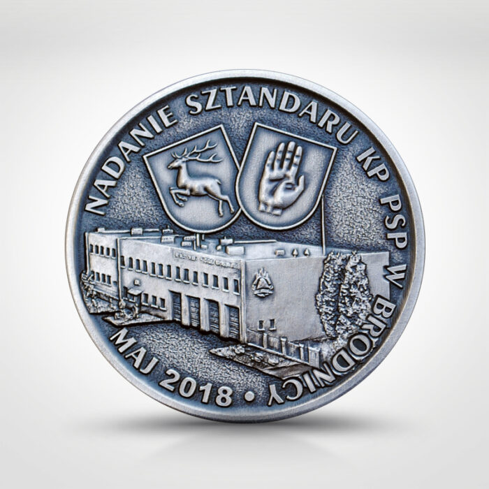 Pinsy i przypinki na uroczystości szkolne - PSP Brodnica 2