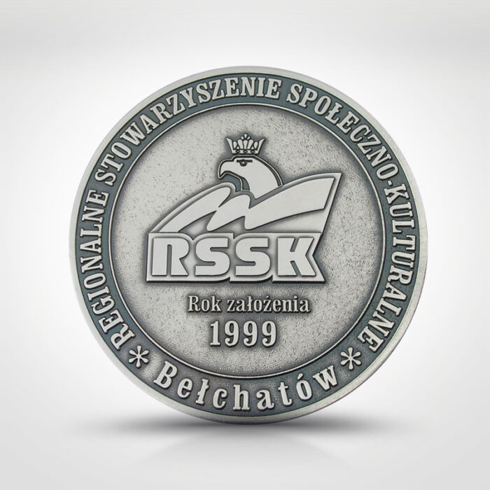 Przypinka stowarzyszeniowa z logo, nazwą i misją - RSSK bełchatów (2B)